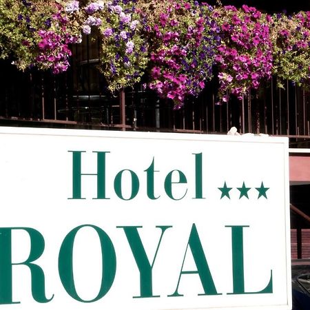 Hotel Royal 페자로 외부 사진