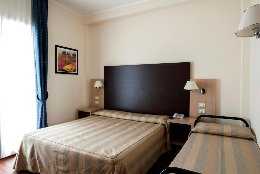 Hotel Royal 페자로 객실 사진
